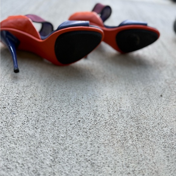 L.A.M.B. Navy and Red Heels - Picture 4 of 5